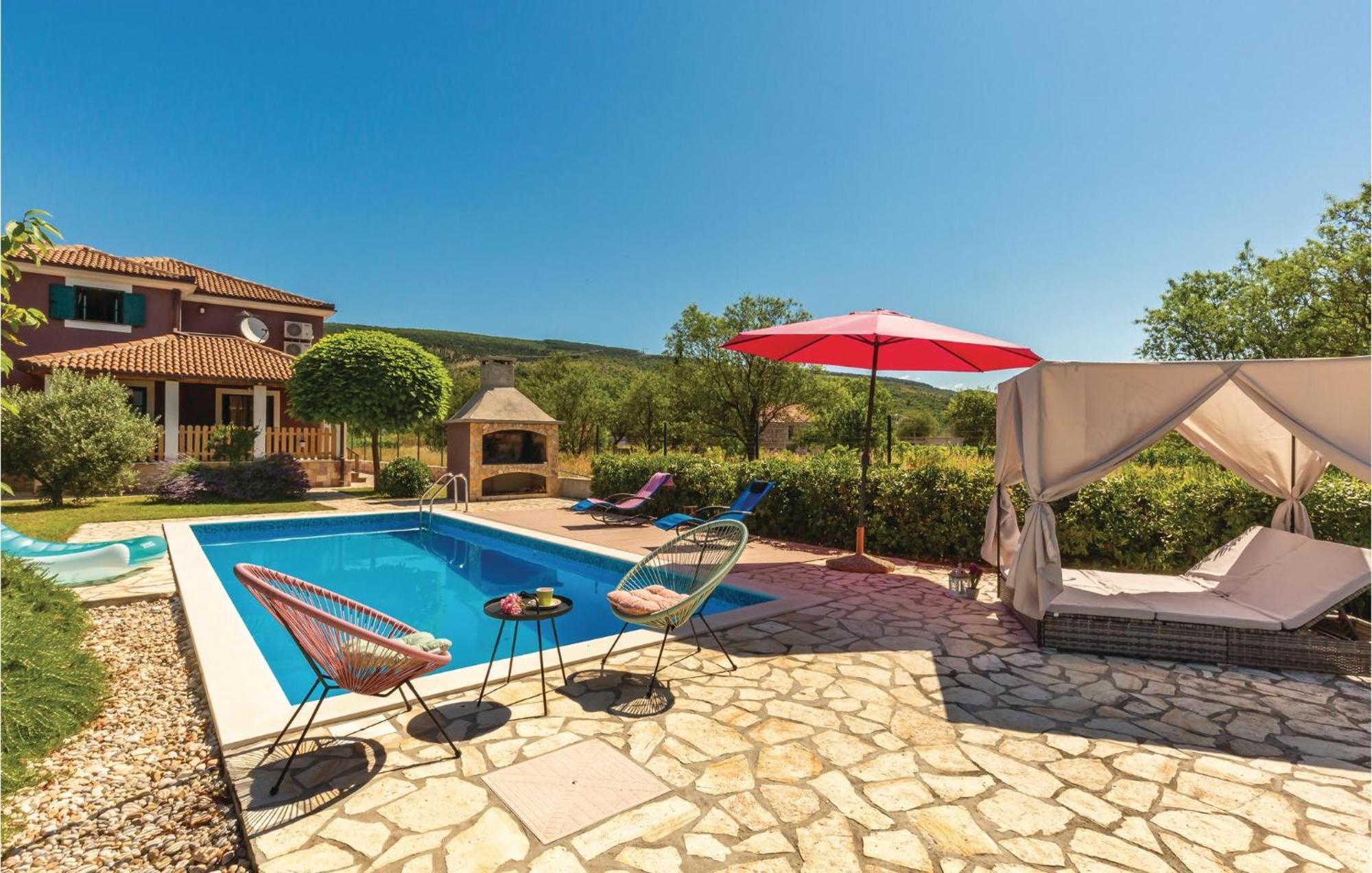 Amazing In Prolozac Donji With Kitchen Holiday home